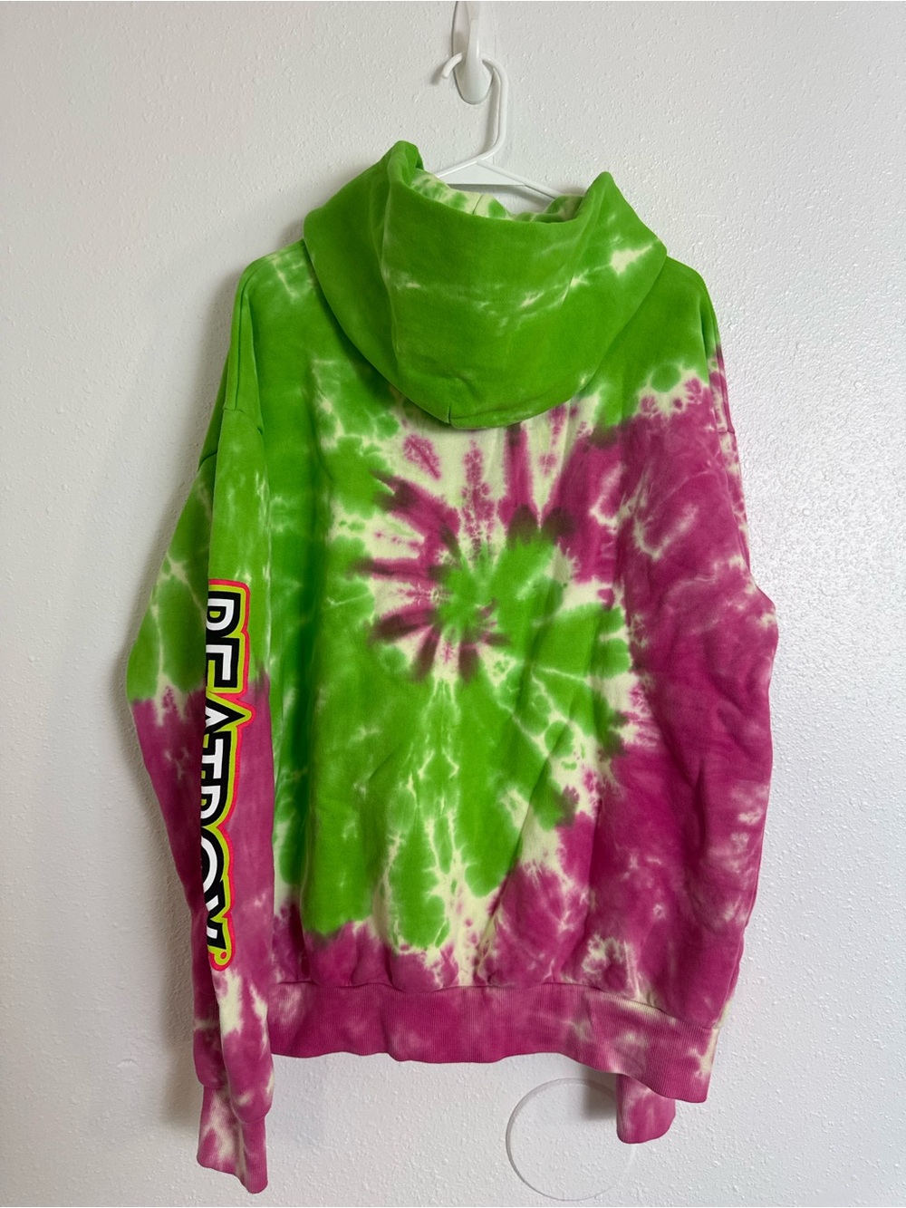 Beatbox Tie-Dye Hoodie Sweatshirt View 4